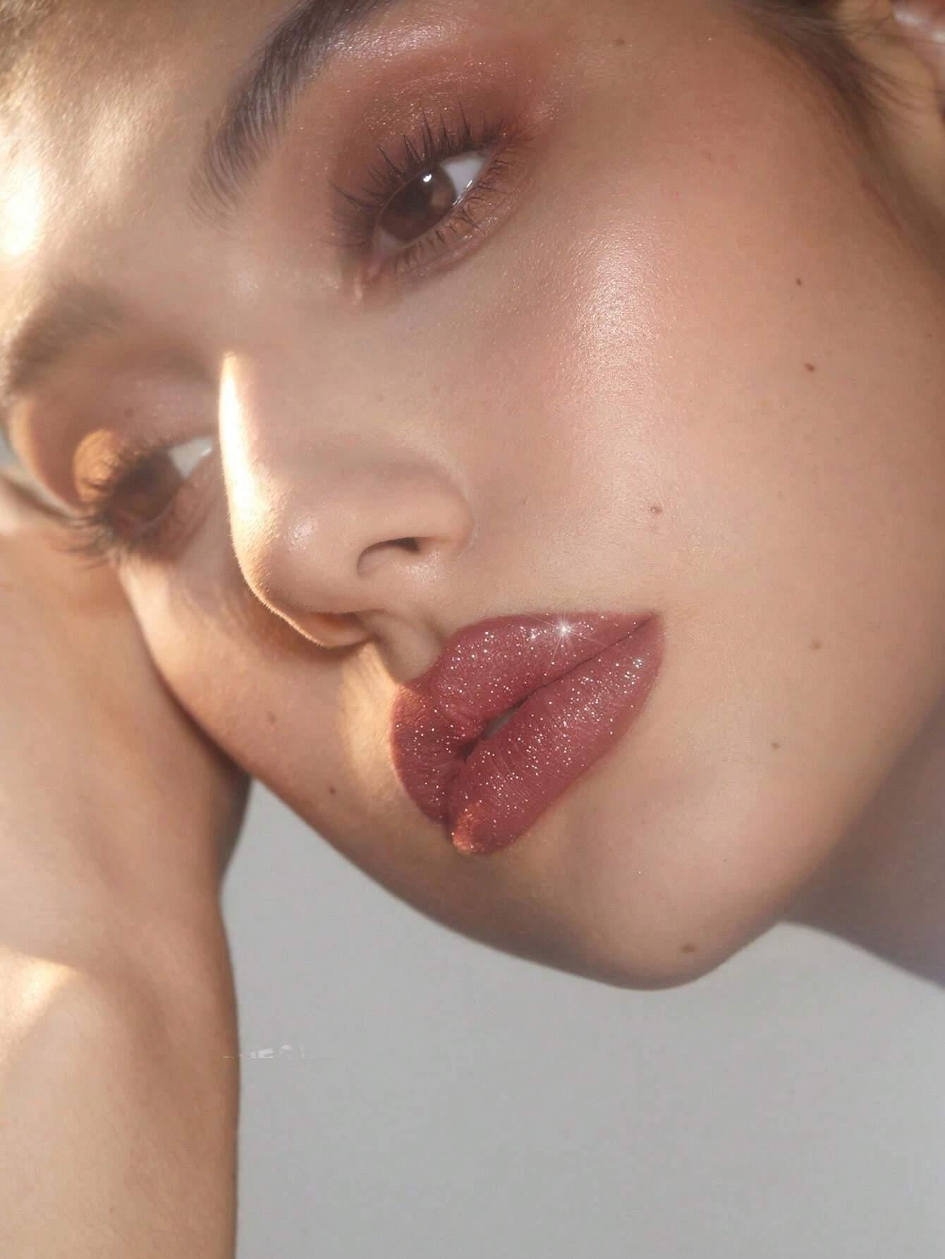Kit Delineador Labial con glitter